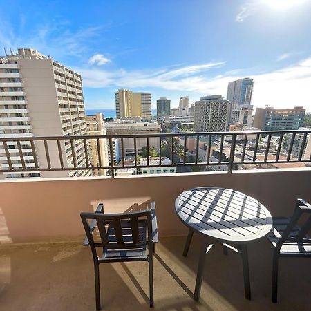 Royal Kuhio 1712 - Spacious Corner Unit With Stunning Ocean City Views In The Heart Of Waikiki! Villa Honolulu Exterior photo