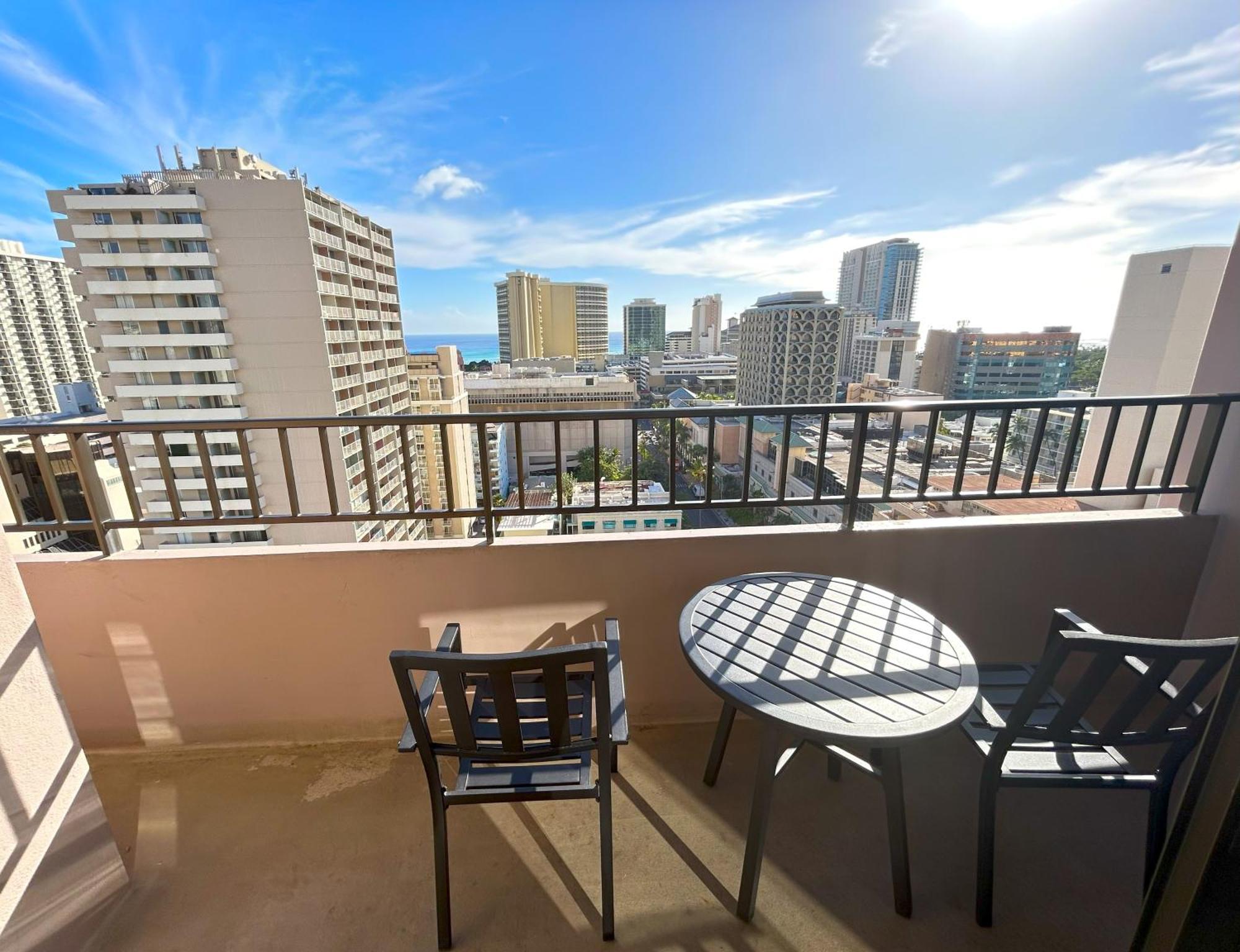 Royal Kuhio 1712 - Spacious Corner Unit With Stunning Ocean City Views In The Heart Of Waikiki! Villa Honolulu Exterior photo